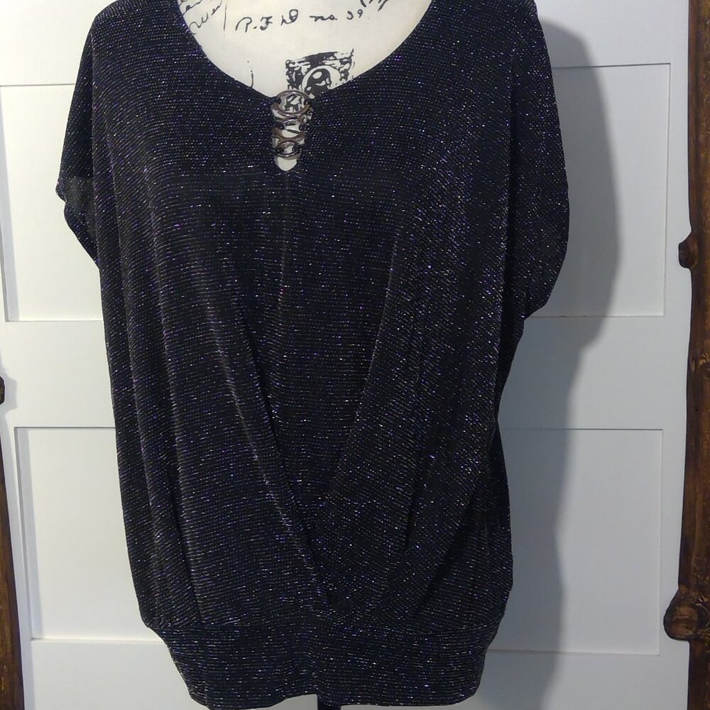 A.U.W Women's Black Shirt with Silver Sparkles and Ring Accents (Size Large)